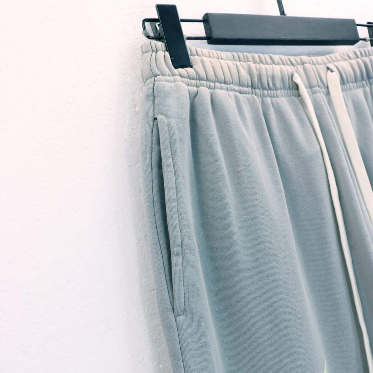 Hellstar Studios Flame Sweatpants Grey - Image 4